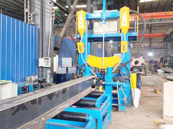 鋼結(jié)構(gòu)組焊矯一體機